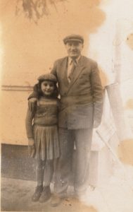 Bunicul împreună cu mama, Valeria Stan