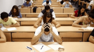 Simularea pentru Bacalaureatul din 2021 începe luni cu proba scrisă la Limba și literatura română. Vezi ce reguli trebuie respectate