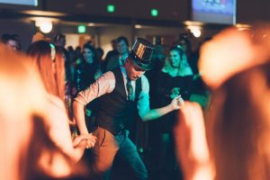 Petreceri stricate de polițiști în weekend. Într-un caz a fost sesizat și ITM-ul