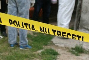 Un bărbat s-a aruncat de la etaj în Micro 5