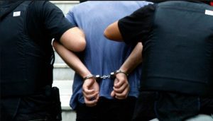 VIDEO Buzoian săltat pentru agresiune sexuală, act sexual cu un minor și șantaj. Cine este personajul