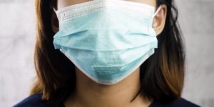 Masca, obligatorie pe stradă la Largu. Restricții impuse de autorități și în Florica, Cernătești și Valea Râmnicului