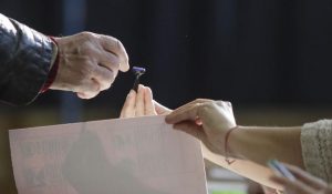 Câți buzoieni au ieșit duminică la vot. Prezența la urne în județ, peste media națională