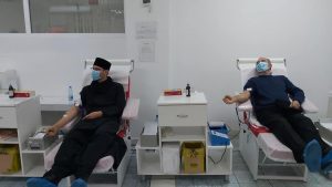 Foto/ Acțiune de donare de sânge a preoților râmniceni