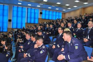 43 de polițiști buzoieni, avansați în grad înainte de termen pentru merite deosebite