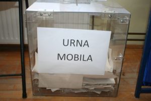 Bolnavii cu Covid 19 și mămicile de la Maternitate au cerut urna mobilă pentru vot