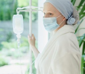 „Uitați” în sistemul sanitar / Alianța Pacienților Cronici din România cere Ministerului Sănătății să asigure continuitatea tratamentelor și supraviețuirea pacienților cronici rămași fără medicamente