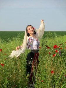  „Fata buzoiană”, locul I în Topul „vocilor de zece”