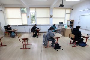 Elevii nu mai scapă anul acesta de simulările la Evaluarea Națională și la Bacalaureat