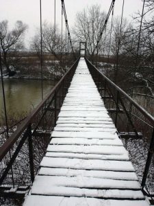 Culmea hoției! Au furat puntea peste Bâsca Chiojdului