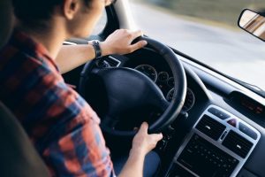Fundația Comunitară invită tinerii defavorizați să își ia „Permis pentru viitor”