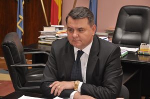 Cum l-a lăsat Justiția buzoiană pe Boșcodeală cu „onoarea nereperată”