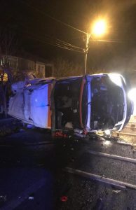 Medicul din ambulanța SAJ Buzău răsturnată în Vrancea, în stare gravă, transferat la un spital din Capitală
