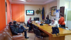 Un revoluționar a reclamat dispariția unor ,,electronice” din sediul Club 22 și apoi s-a pozat lângă ele