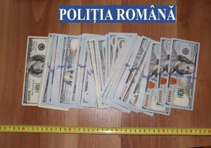 VIDEO Percheziții de amploare în Mihai Viteazu. Familie de cămătari, reținută