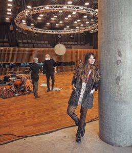 Bianca Purcărea și Cobzality, lecții de muzică pentru elevi