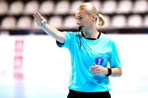 Simona Stancu arbitrează la turneul preolimpic de handbal feminin din Ungaria!