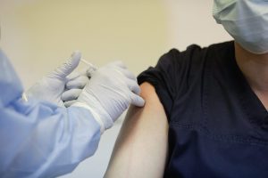 Campania de vaccinare a profesorilor începe joi la Buzău