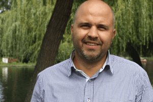 Ungureanu, reclamat la ,,combaterea discriminării” după criticile la adresa lui Iohannis