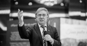 Adio, Nicolae Dabija! – ,,Dor mi-a fost de dumneavoastră / Ca unui zid de o fereastră!”