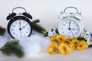 Ceasul se dă înainte la noapte. O scurtă istorie a orei de vară
