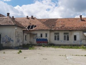 Cum vor să rezolve social-democrații buzoieni problema școlilor abandonate