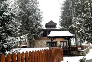 Foto / Record de vizitatori într-o săptămână la „chihlimbarul de la Colți”